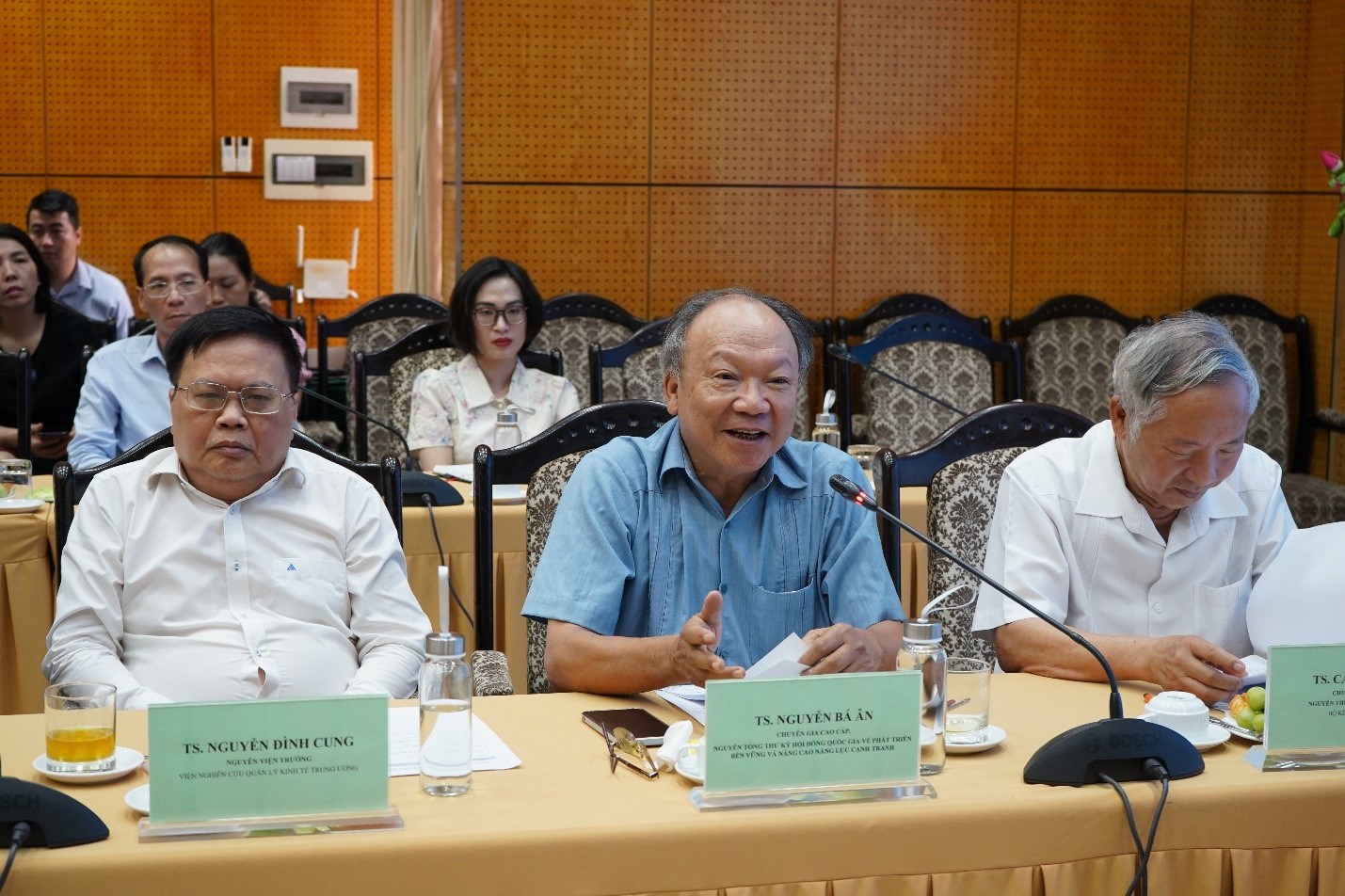 Hội nghị khoa học 5