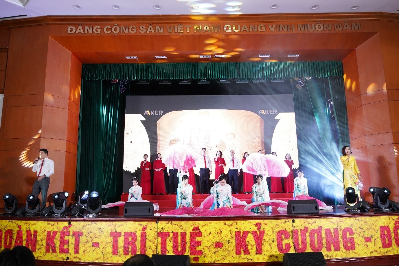 văn nghệ