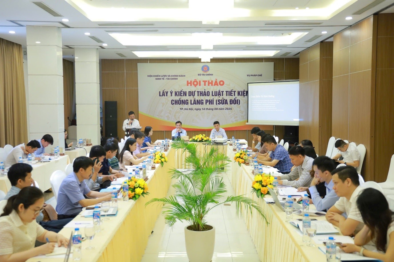 Ht tiến 2