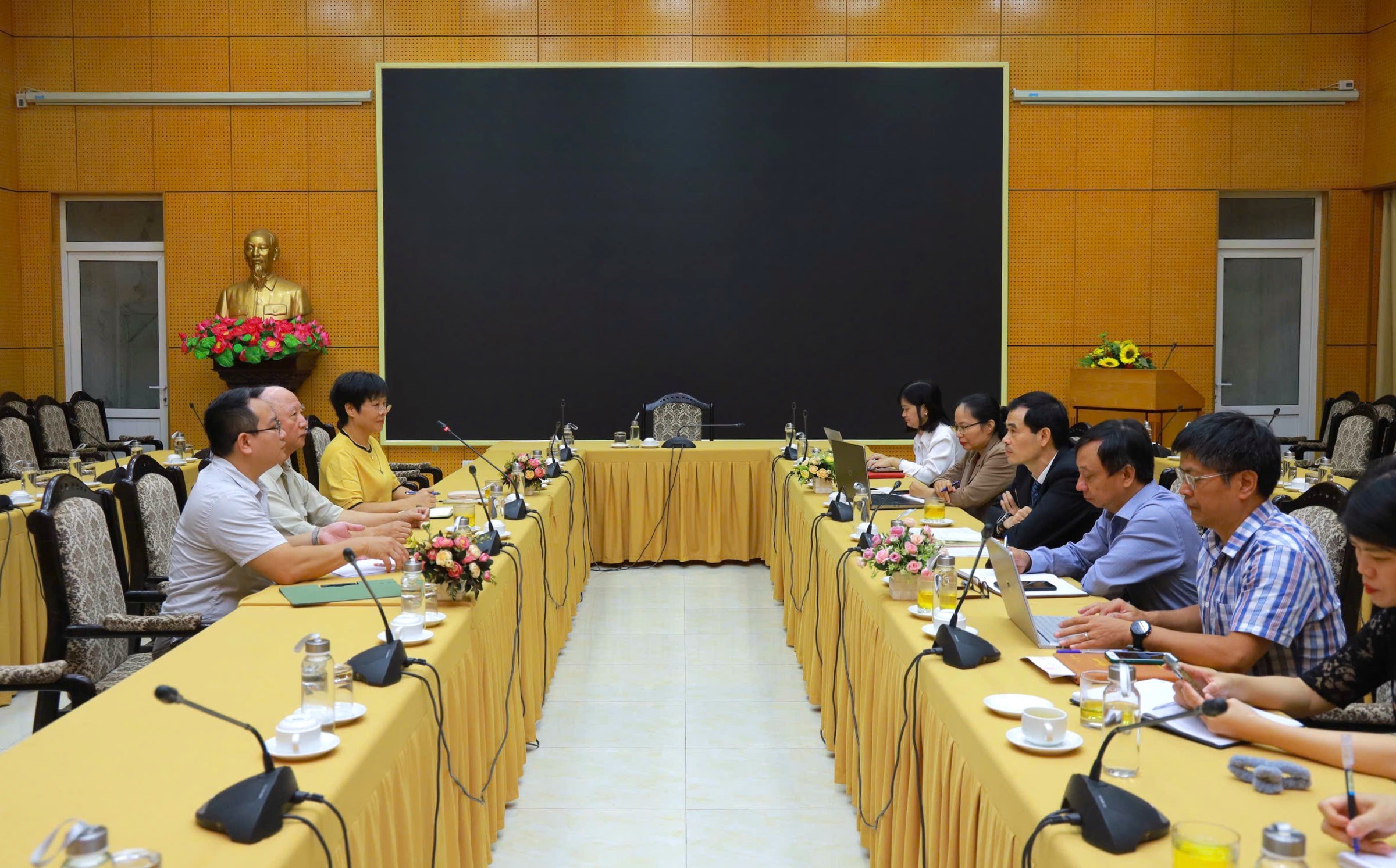 z7144379321443_5930e2eaa80bef3da89a26ef10c72884