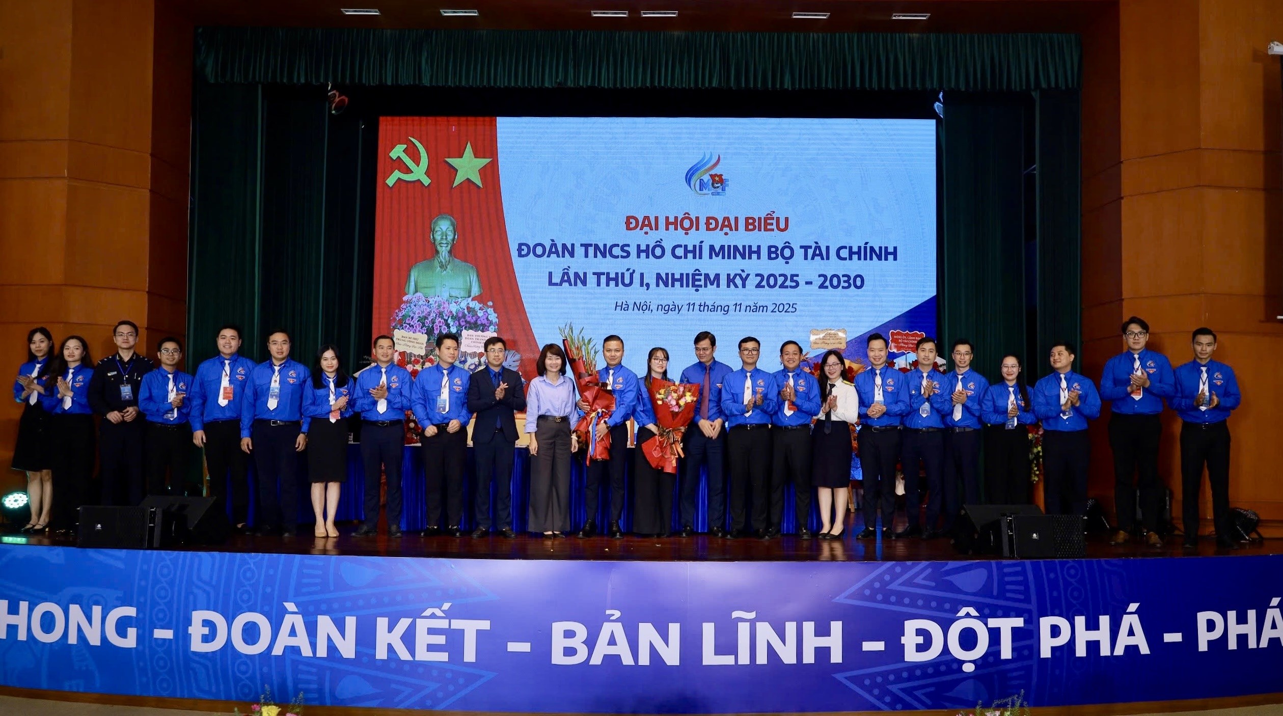 z7219724231857_32441a6ac934b064322b025e89b16f4e