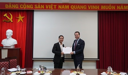 Phó Viện trưởng Nguyễn Quốc Trường tiếp đoàn cán bộ Viện Konrad Adenauer Stiftung Việt Nam